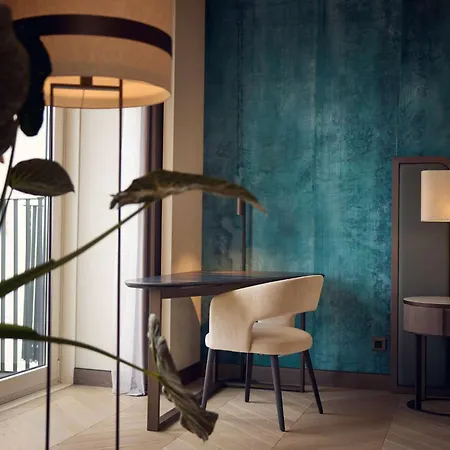 Ξενοδοχείο Hilton 5*