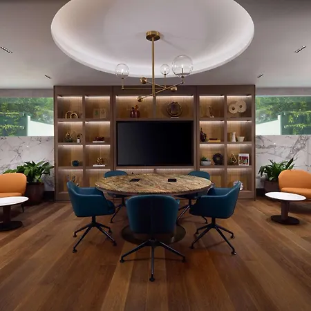 Hilton София
