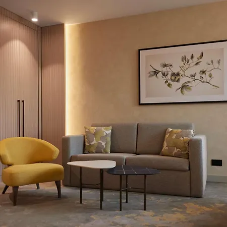 Hilton Ξενοδοχείο 5*