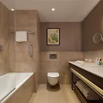 Hilton 5*